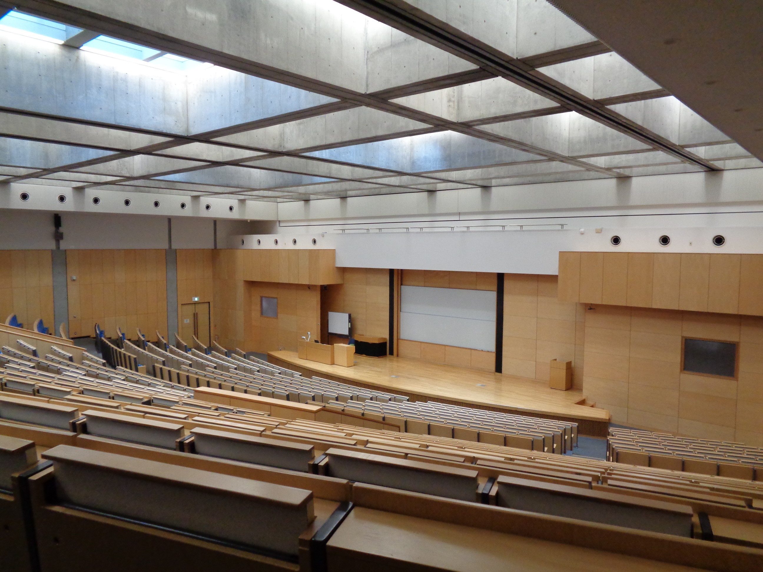 Classroom equipment environment Building 14, B1,1,2F - Waseda IT