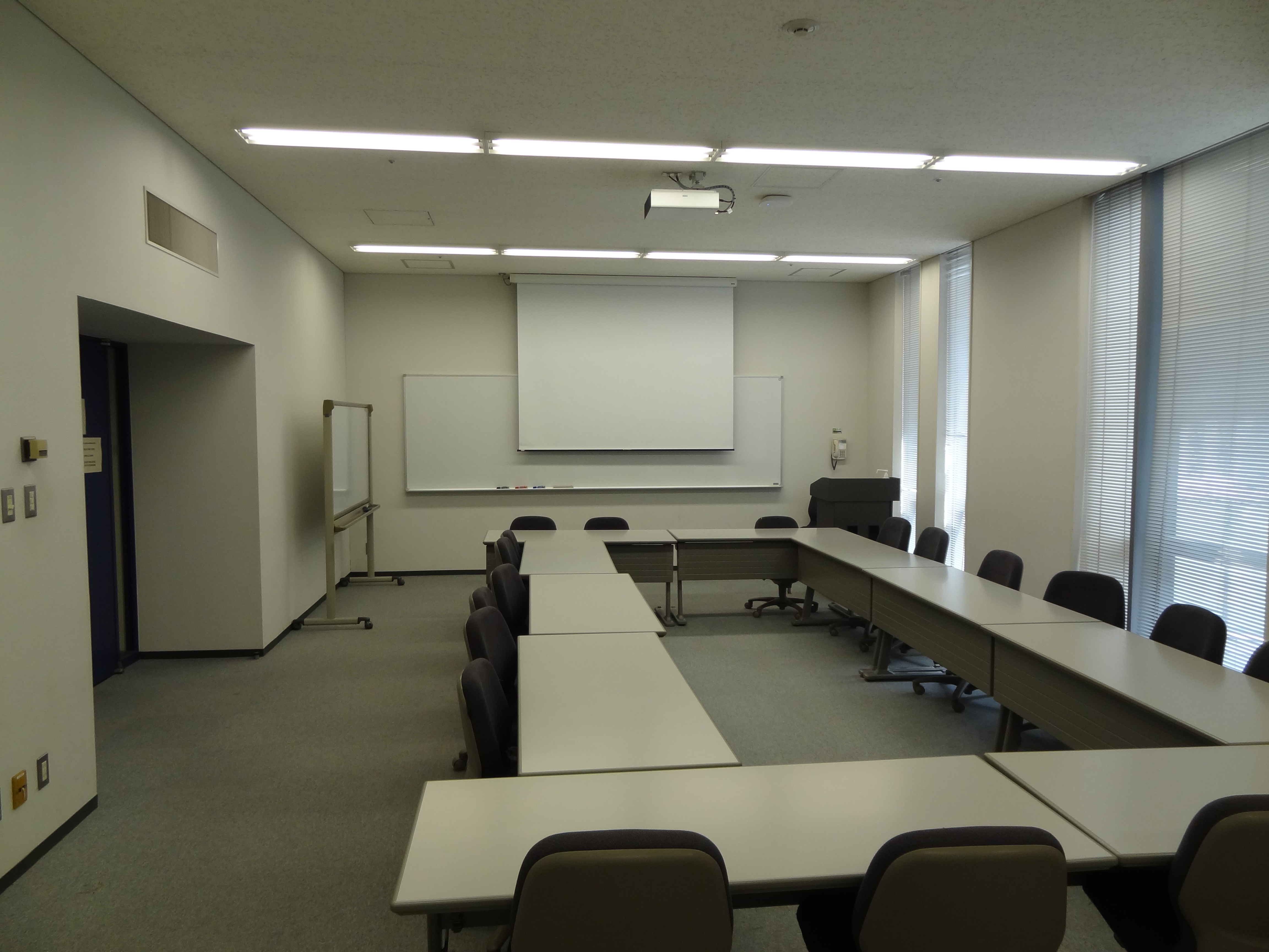教室機器環境_14号館8階 - Waseda IT Service Portal