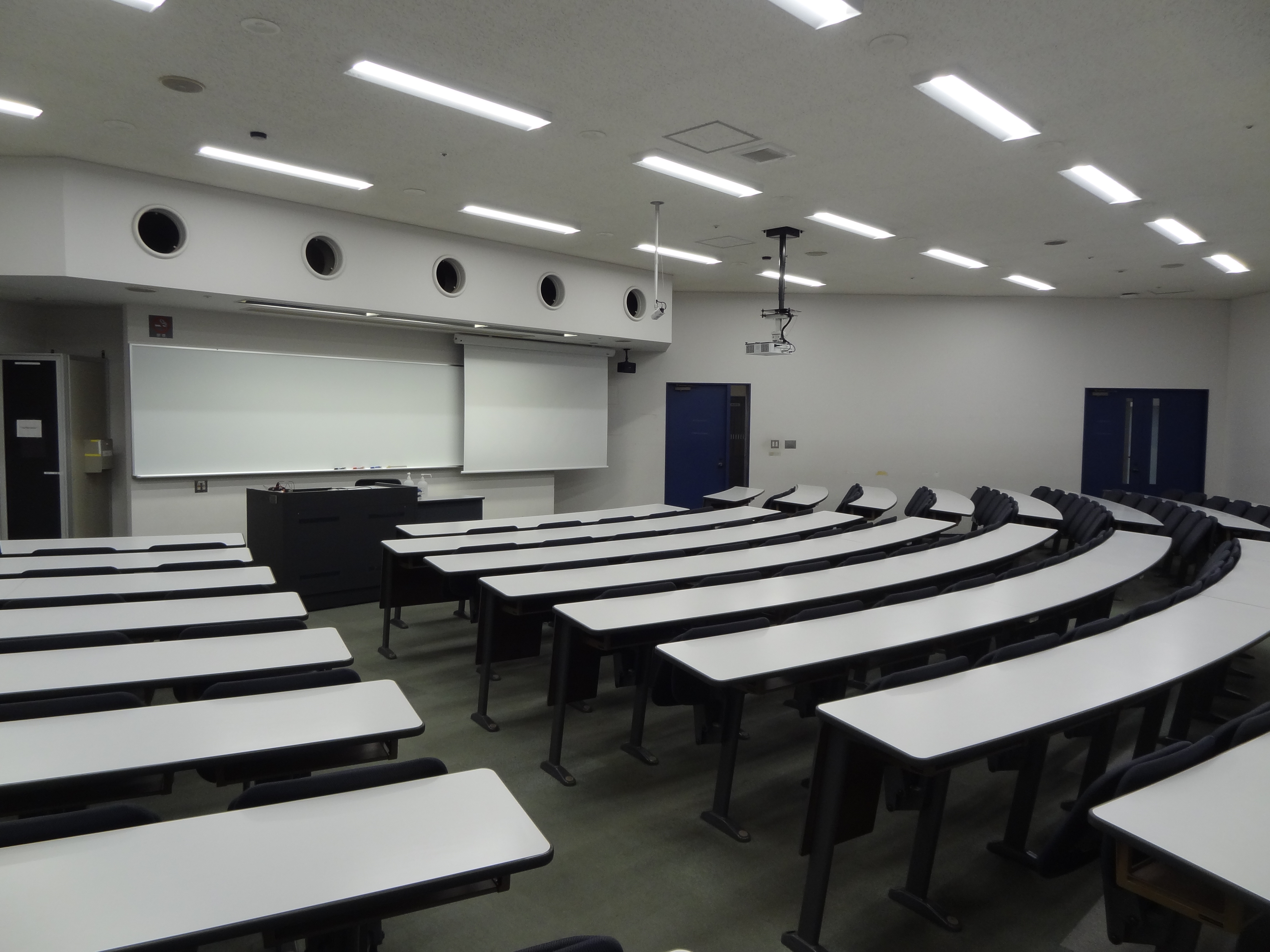 教室機器環境_14号館4階 - Waseda IT Service Portal