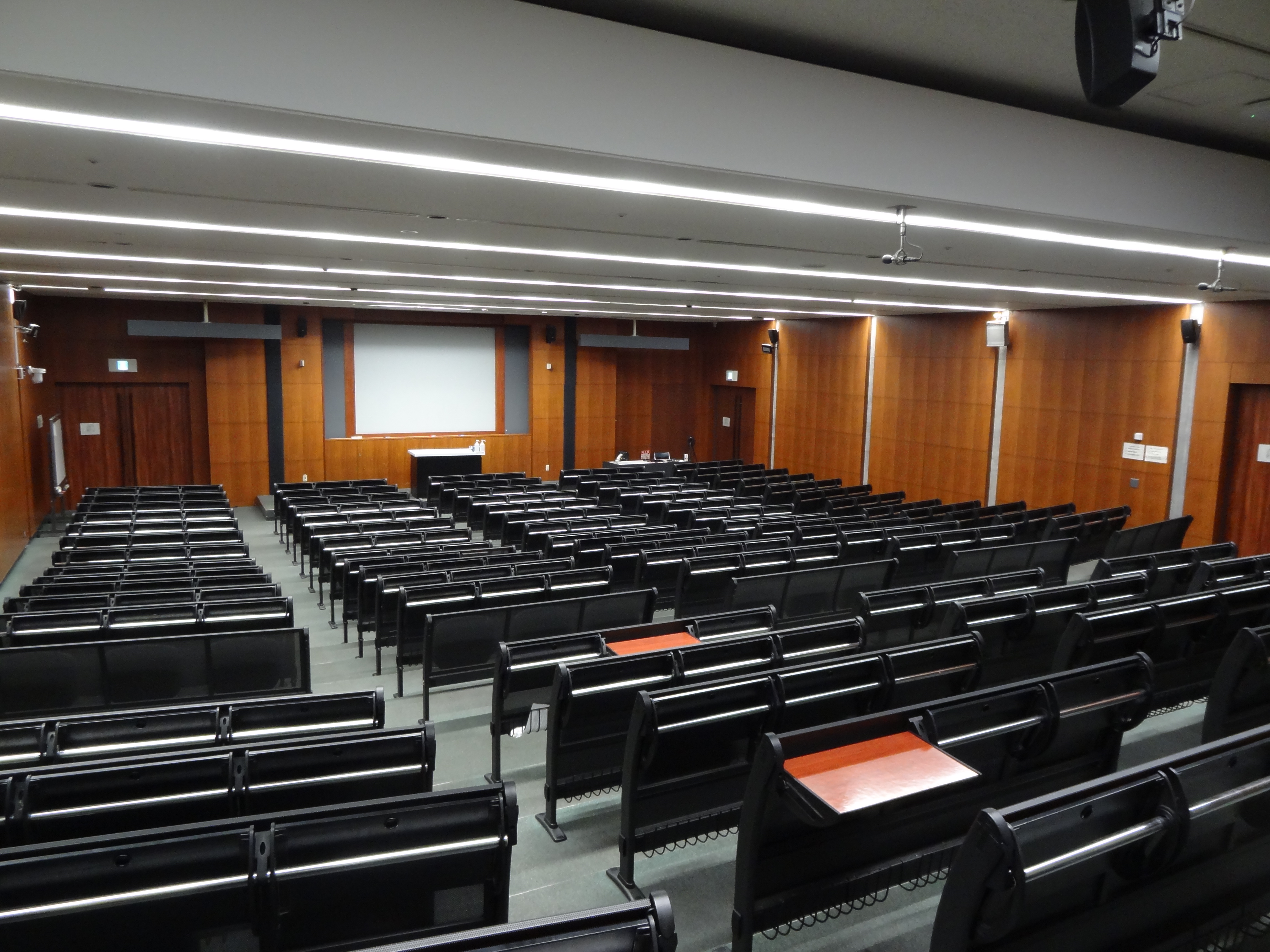 Classroom equipment environment Building 14, B1,1,2F - Waseda IT