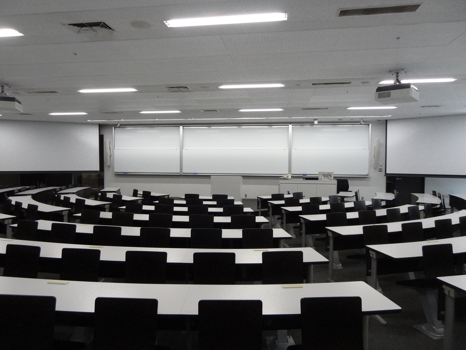 Lサイズ　早稲田 教室機器環境 8号館4階 - Waseda IT Service Portal