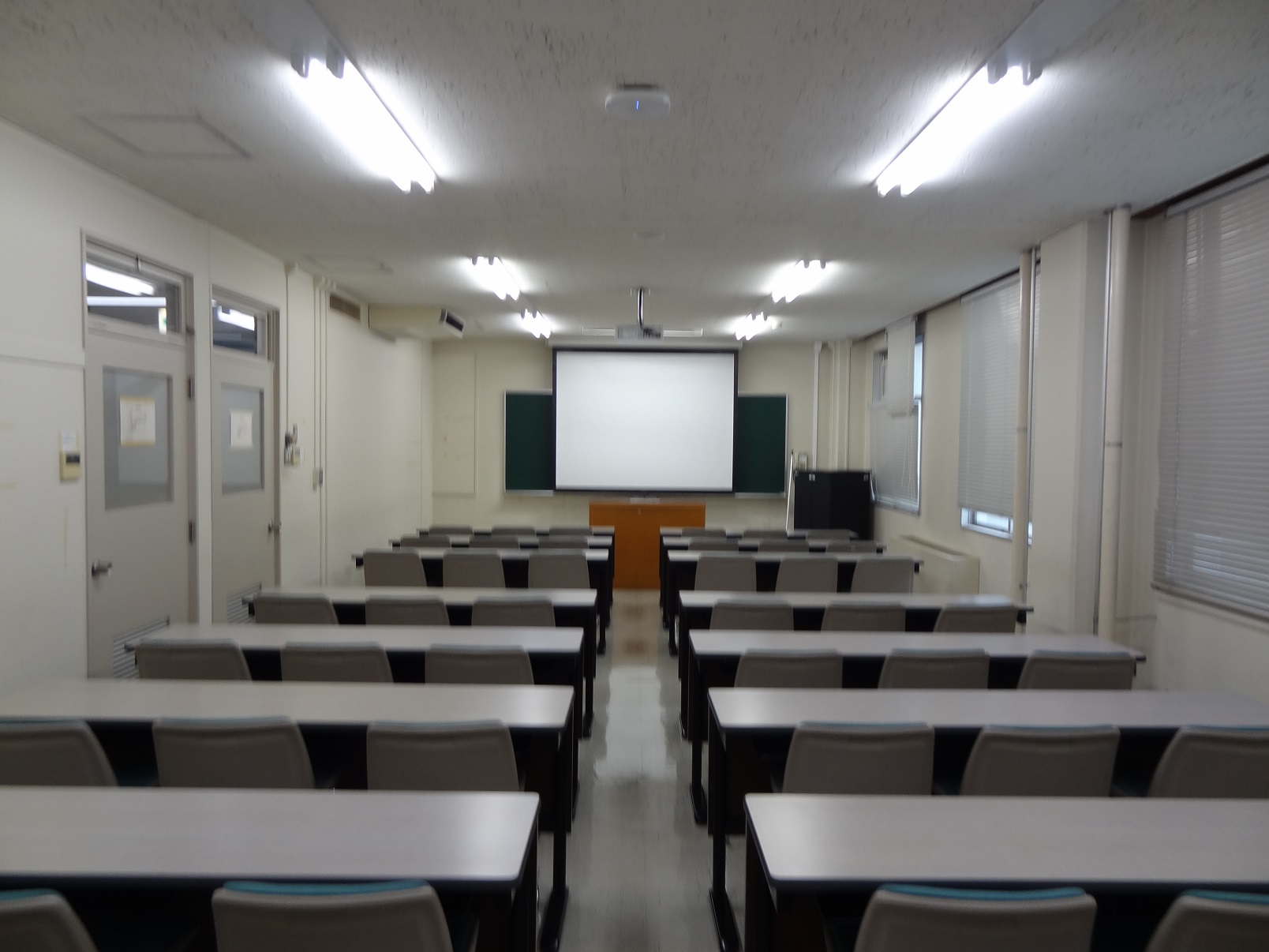 七田式 クラスルーム Classroom equipment environment Building 8, 4F - Waseda IT