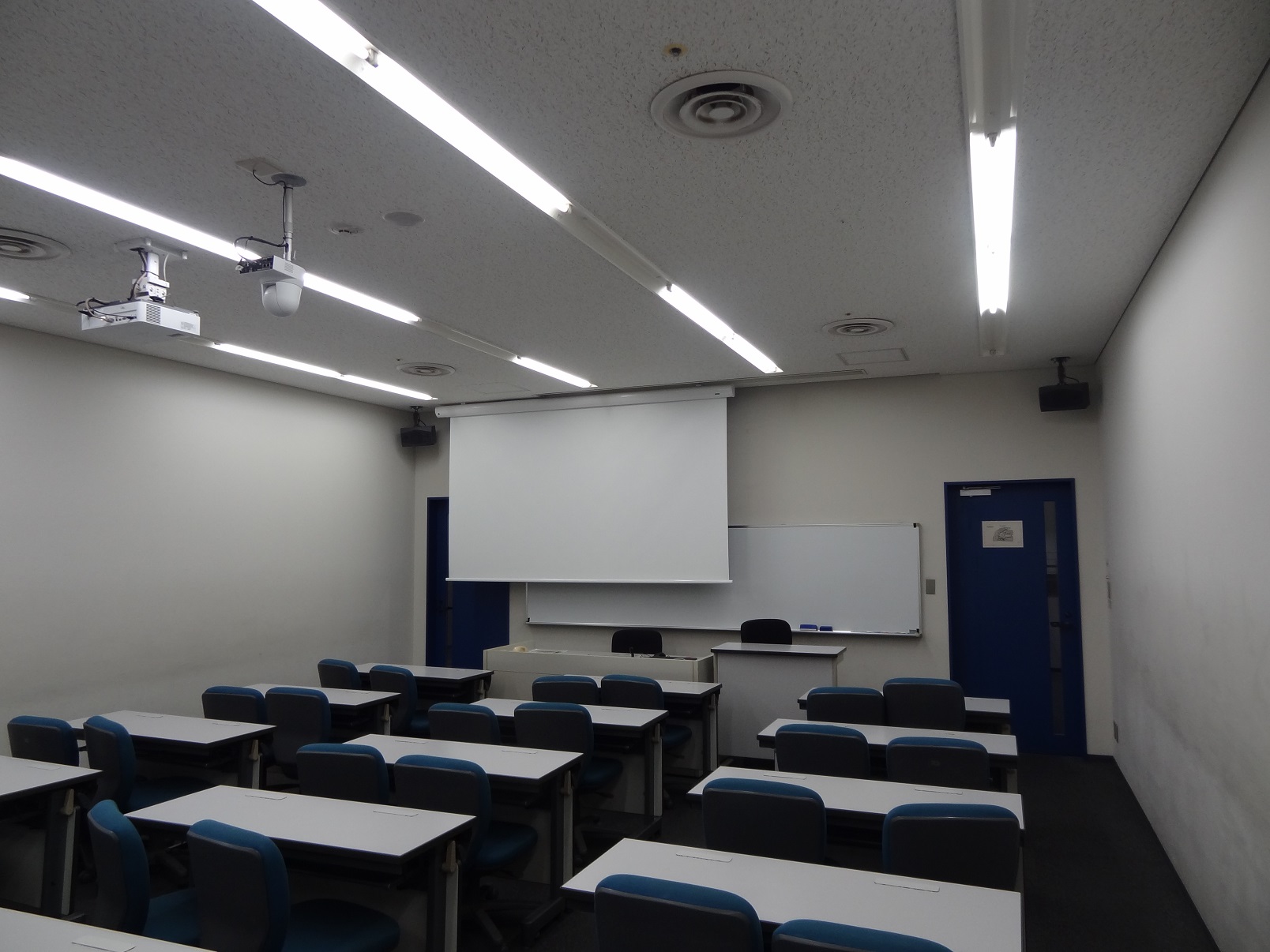 教室機器環境 8号館4階 - Waseda IT Service Portal