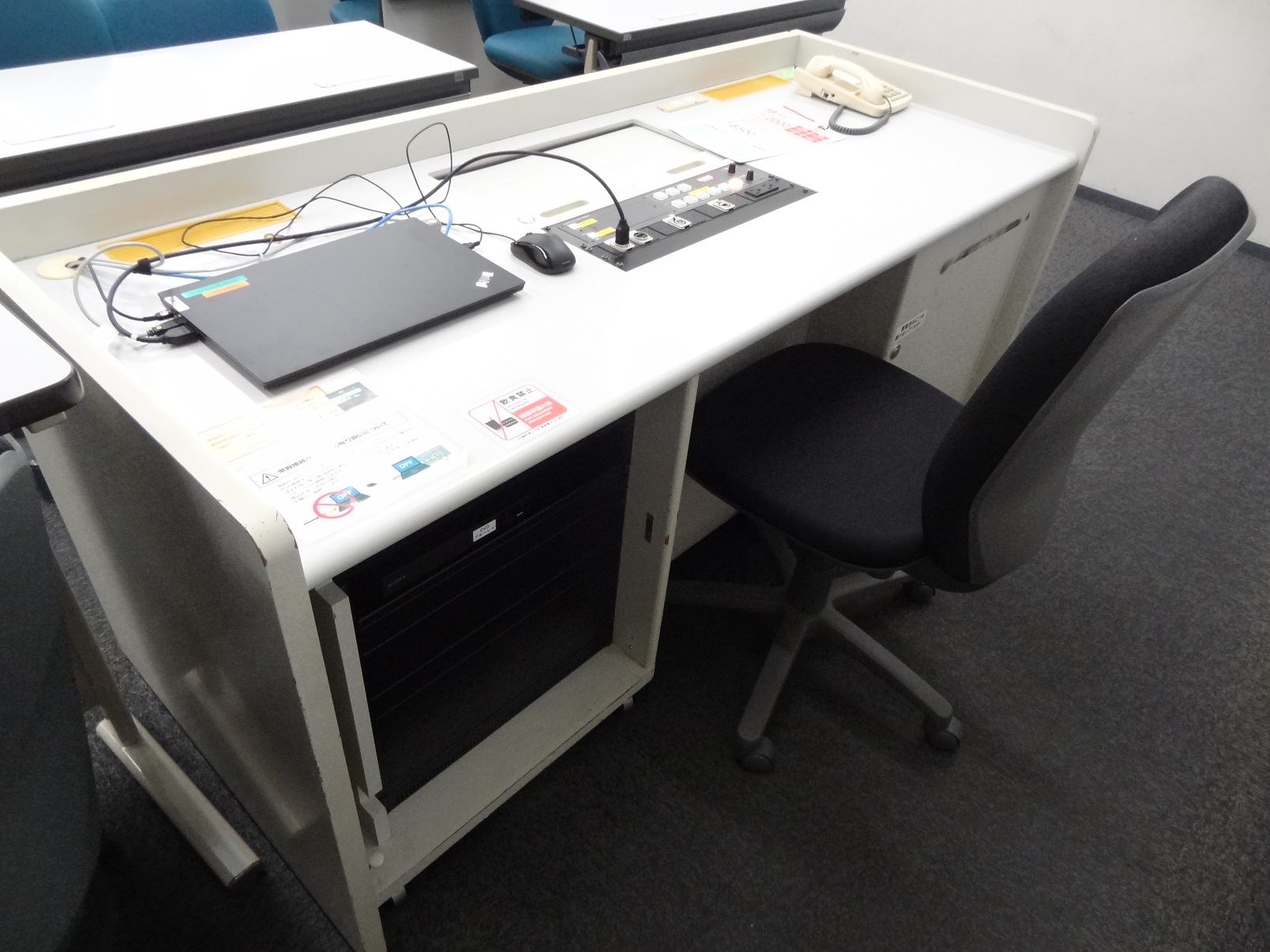 教室機器環境 8号館4階 - Waseda IT Service Portal