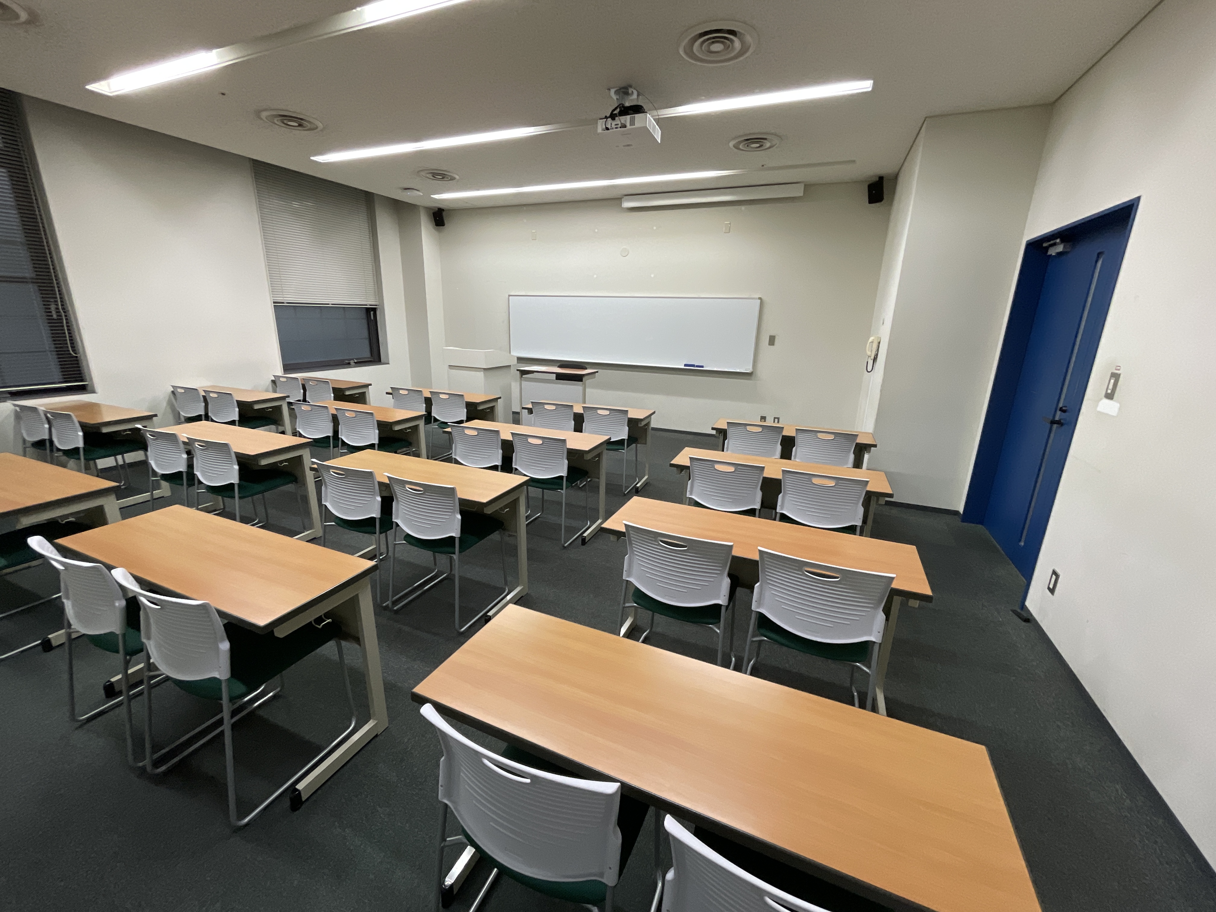 教室機器環境 8号館1階・2階 - Waseda IT Service Portal