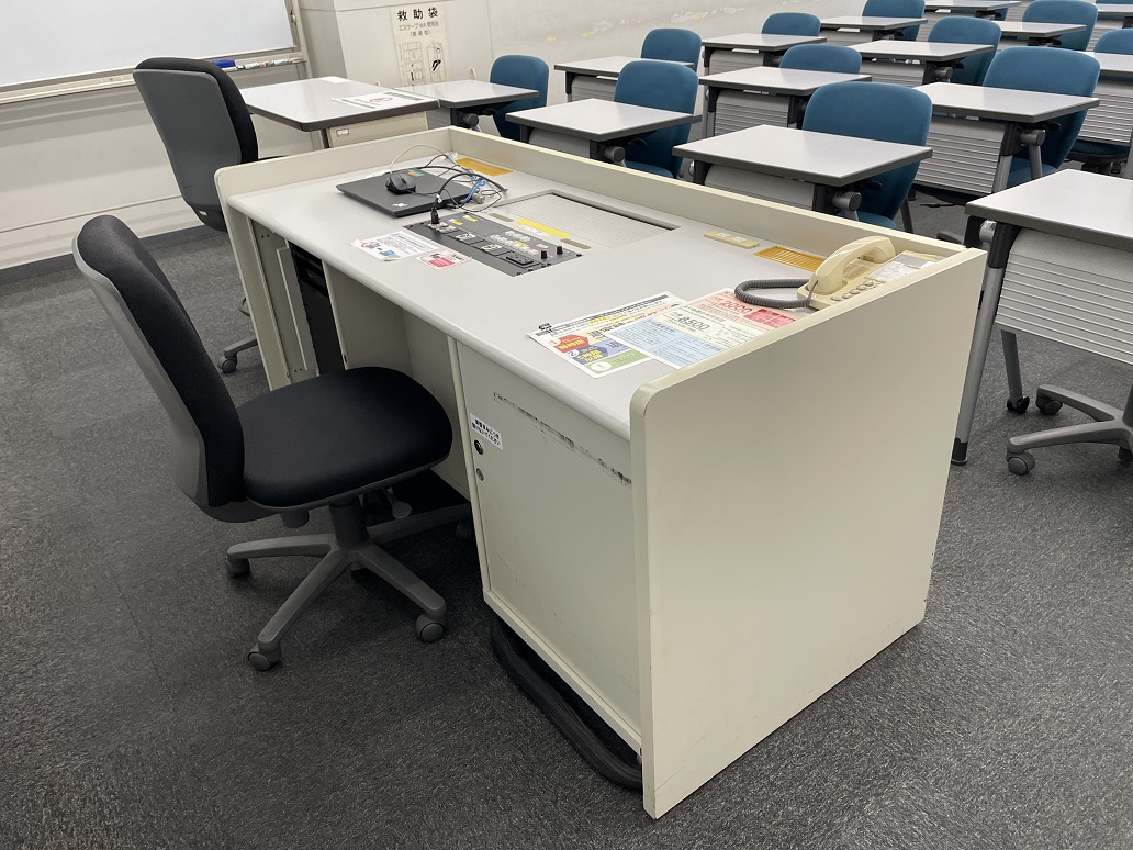 七田式 クラスルーム Classroom equipment environment Building 8, 4F - Waseda IT