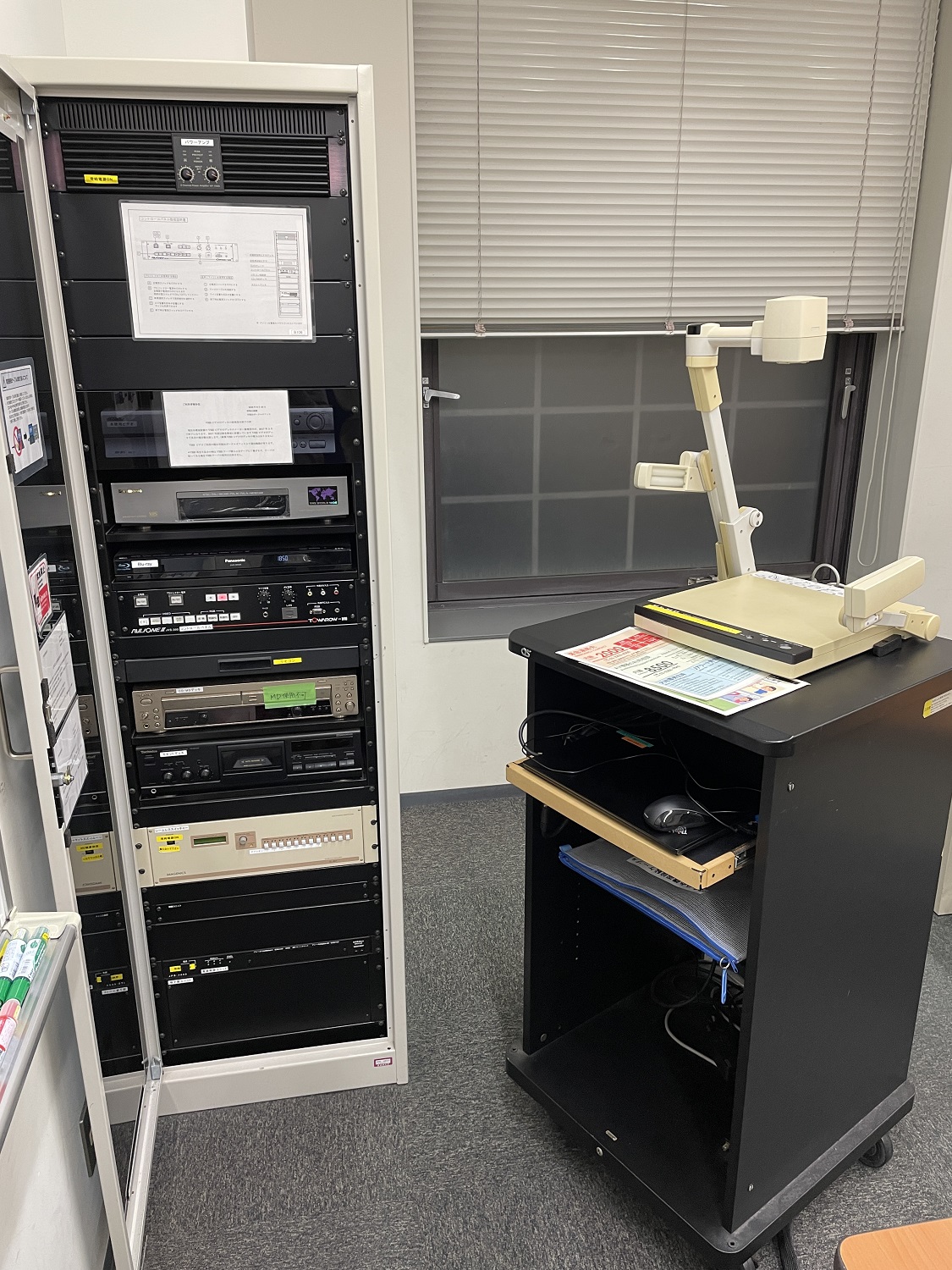 教室機器環境 8号館B1階 - Waseda IT Service Portal