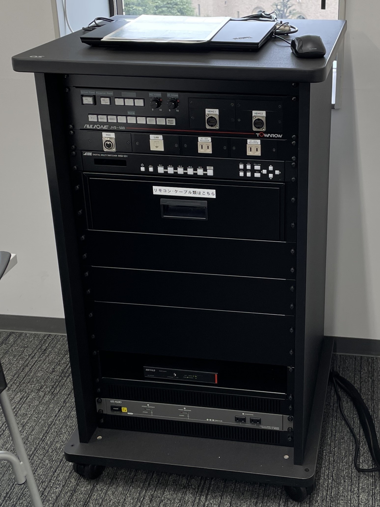 プライベート教室 映像機器 教室機器環境 8号館6階 - Waseda IT Service Portal