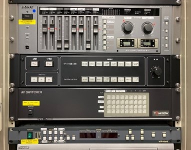 BUG Desk Studio UV422 + DR For Mac 放送用機材 671FUS-B1 (COUGH BOX(S)) (受注生産品) | Gecko electronics